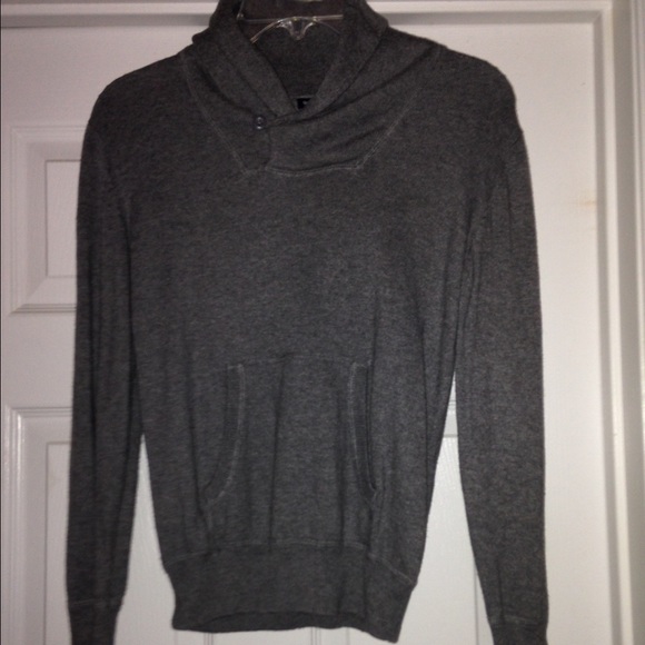 Boys high collar GAP sweater - Picture 3 of 3