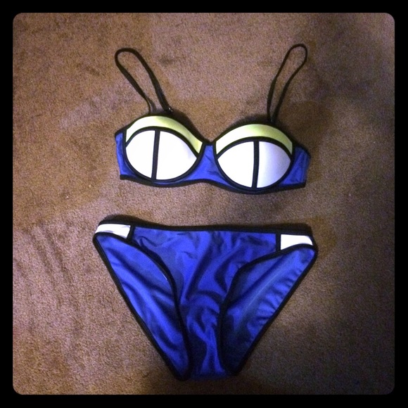 GRADUATION SALE!! Bikini set