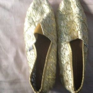 Gold toms like new condition
