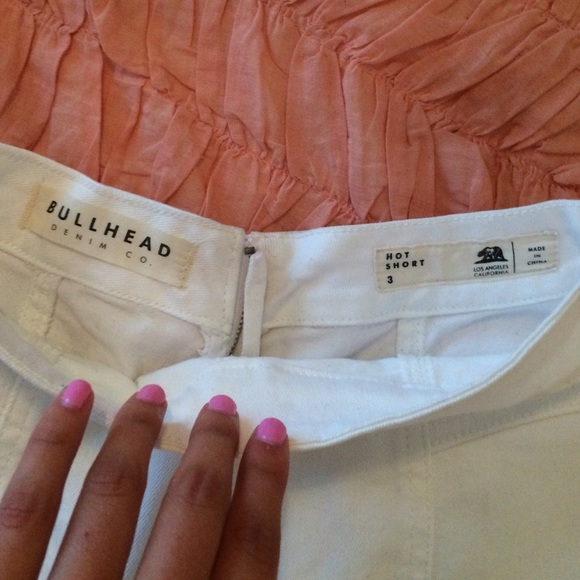 White high waisted zip up pacsun short - Picture 3 of 3