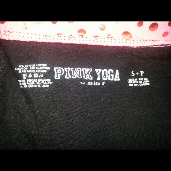 VS PINK YOGA CAPRI - Picture 3 of 3
