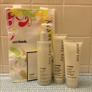 Mary Kay Fragrance Free Satin Hands Pampering Set