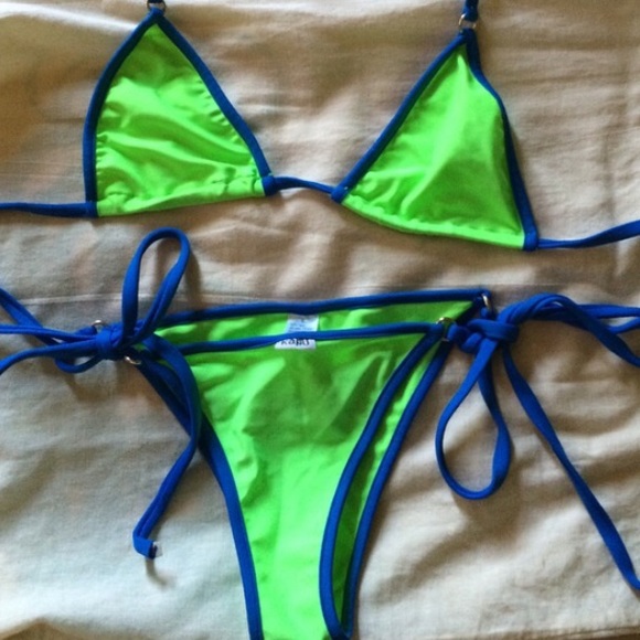 BUNDLE