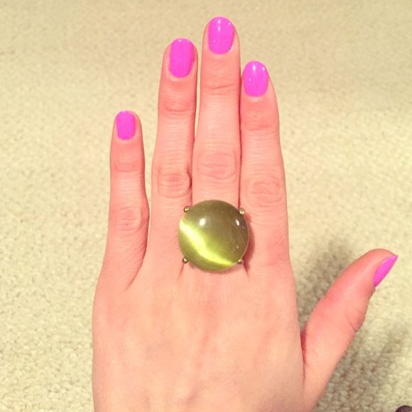 ✂️PRICE CUT✂️ Green Emerald ring