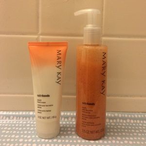 🚫SOLD🚫Mary Kay Peach Satin Hand