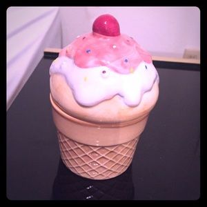 cupcake jewelry holder