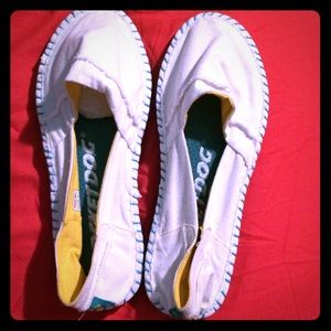 NWOT Rocket Dog slip ons