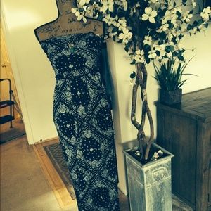 New navy maxi dress!