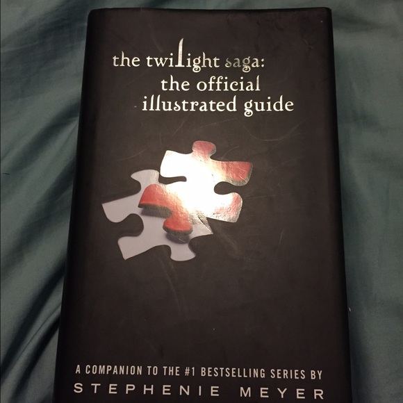 The Twilight Saga: The Official Illustrated Guide