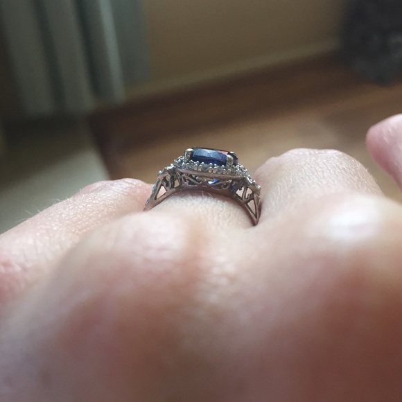 Jared blue topaz ring - Picture 4 of 4