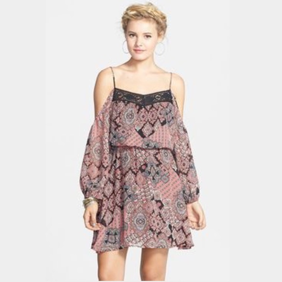 Dee Elle Boho Cold Shoulder Chiffon Black Dress - Picture 1 of 4