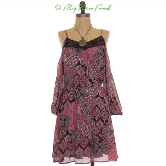 Dee Elle Boho Cold Shoulder Chiffon Black Dress - Picture 4 of 4