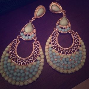 Candies brand dangle earrings