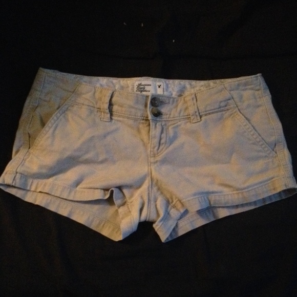 Light khaki shorts