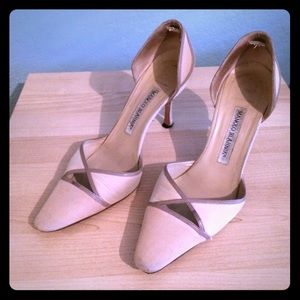 Manolo Bahnik Pumps