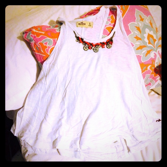 Cute tank with charms neckline