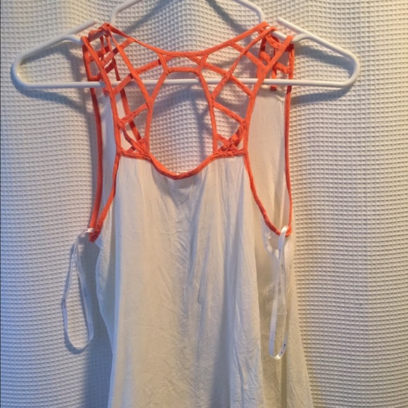 Cream tank with orange details - Picture 2 of 3
