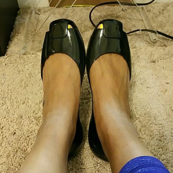 Black peep toe flats