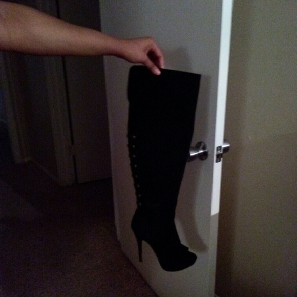 Peep toe leather suede boots - Picture 3 of 3