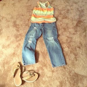 American Eagle Distress Boyfriend Capris