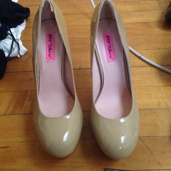 Betsy Johnson heels
