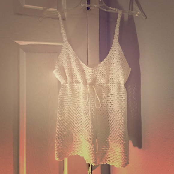 Women's crotchet top - Picture 1 of 1