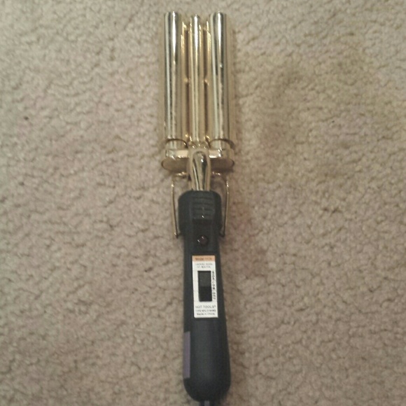 Hot tools 3 barrel waver