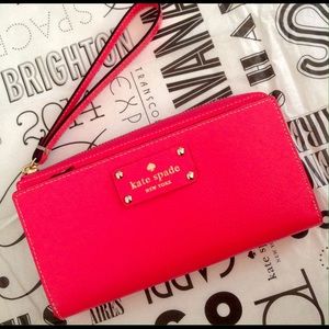 kate spade Layton Wellesley Tech Wristlet