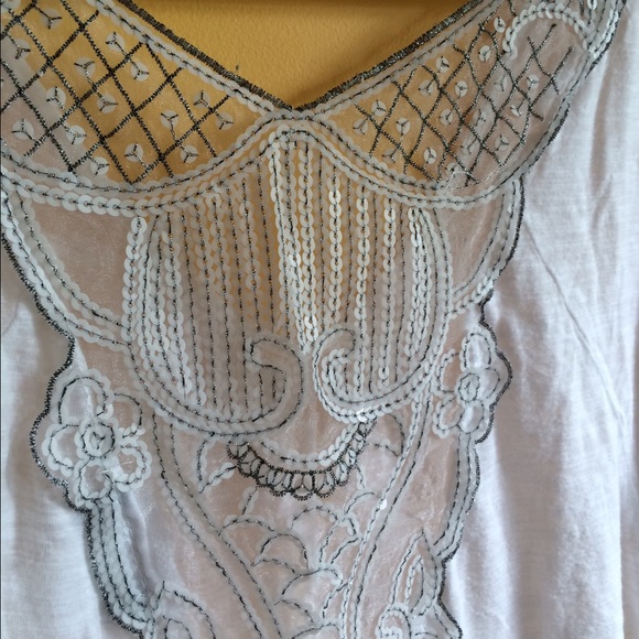 Sheer Back Top - Picture 3 of 4