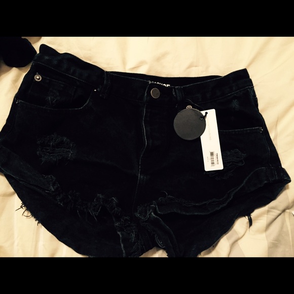 Amuse society buckle shorts