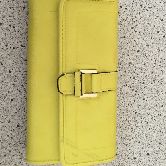 Yellow Wallet