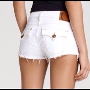 ⭐️True Religion Cut Off Shorts⭐️