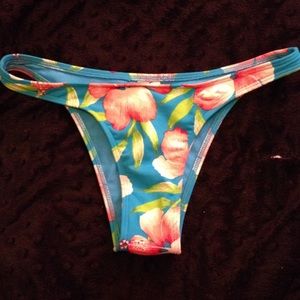 Hollister cheeky bathing suit bottoms
