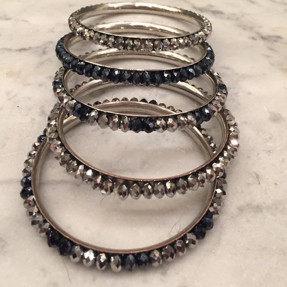 Set of 5 bangles