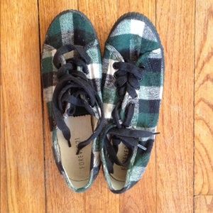 Forever 21 Platted Shoes 💚