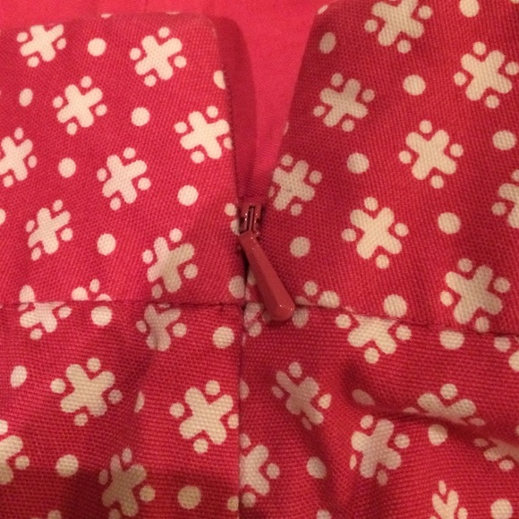 Dark pink and white skirt - Picture 4 of 4