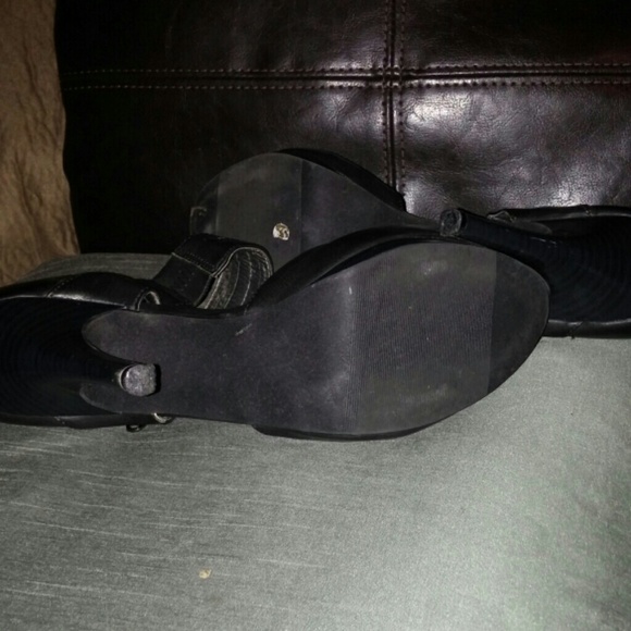Ladies size 10 shoe - Picture 4 of 4