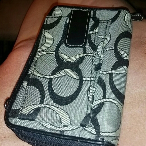 Wallet - Picture 2 of 3