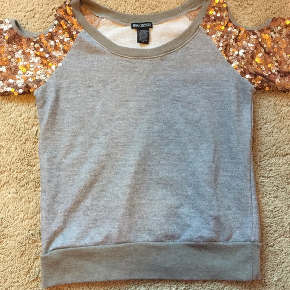 Sequined sporty top