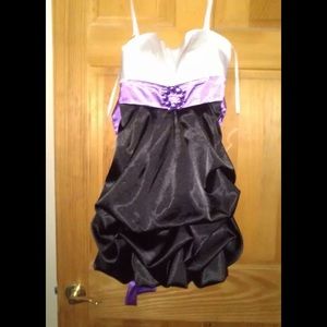 Worn one time to homecoming