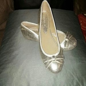 Ladies size 8 slippers