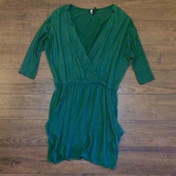Urban Outfitters sz small green casual dress