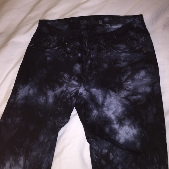 Black and white tie dyed skinny jeans. - Picture 1 of 3