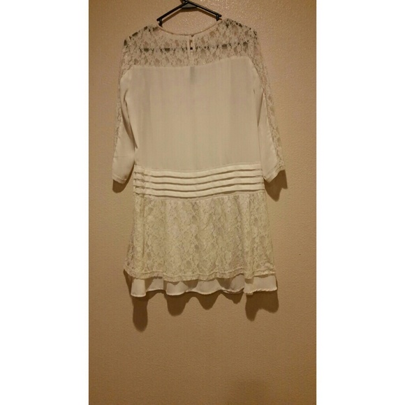 💥SOLD💥Low waist lace dress - Picture 2 of 4