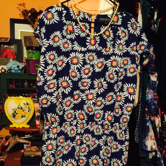 🌻 Forever 21 Floral Dress 🌻