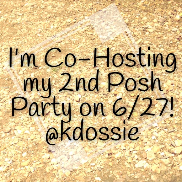 "WEEKEND WEAR" Co-Hosting my 2nd Posh Party! 😊✨