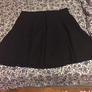 🌸 SOLD 🌸 H&M skater skirt