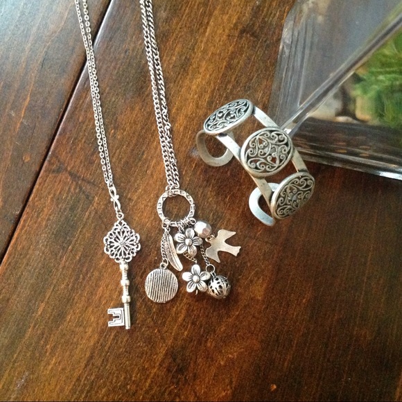 Jewelry - Perfect BOHO shabby chic jewelry bundle!