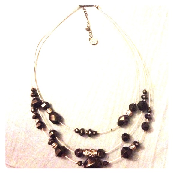 Pre-owned Necklace