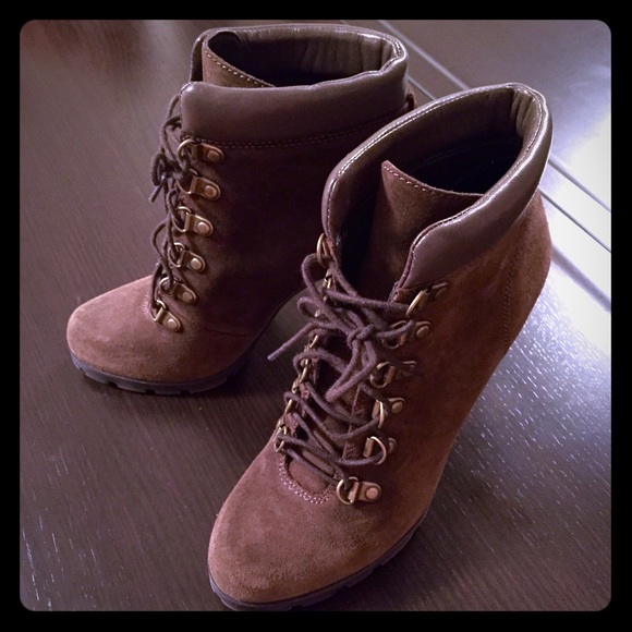 Ralph Lauren olive booties!